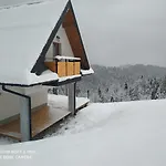 Leśny Zakątek-domek Na Przełęczy Knurowskiej Domek alpejski