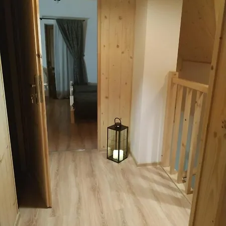 Domek W Gorcach 木屋 Ochotnica Górna