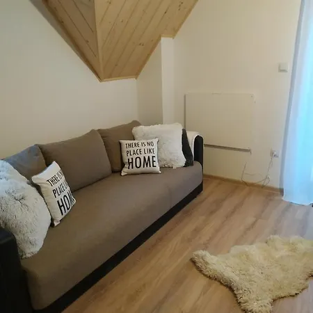 Domek W Gorcach 木屋 Ochotnica Górna